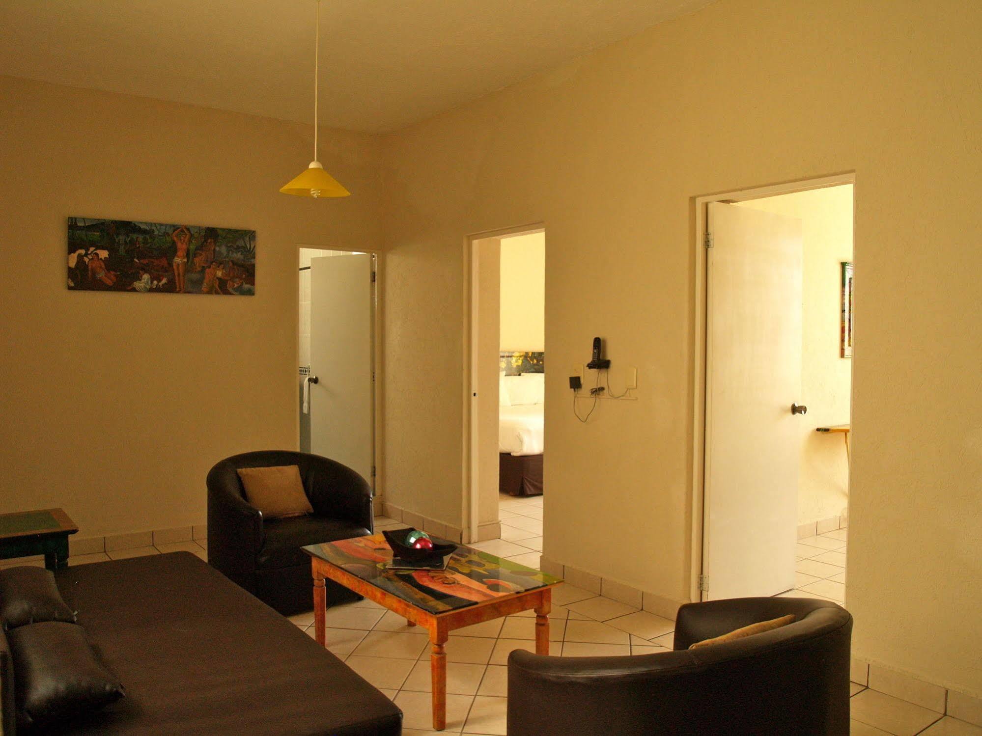 & Galeria Hotel Morelia